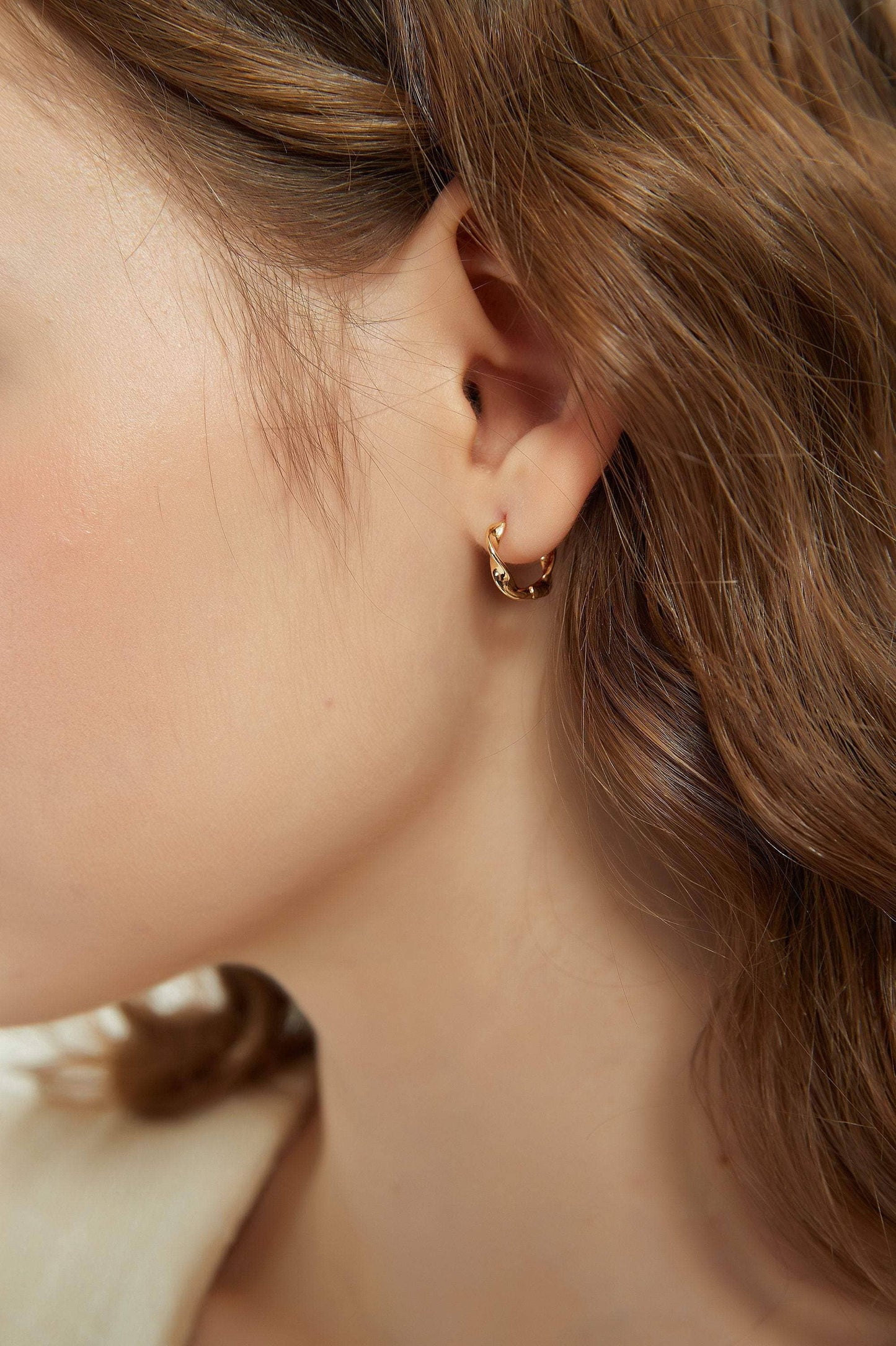 Ariel 18k gold vermeil twisted huggie hoops