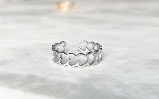 Dainty Heart Ring